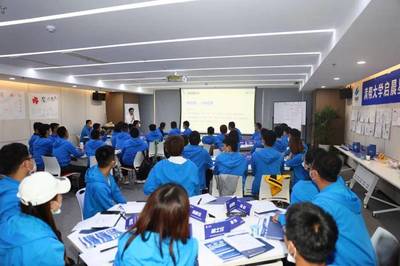 南京市委書記帶隊(duì)觀摩抓大項(xiàng)目，物流軟件研發(fā)成果顯著